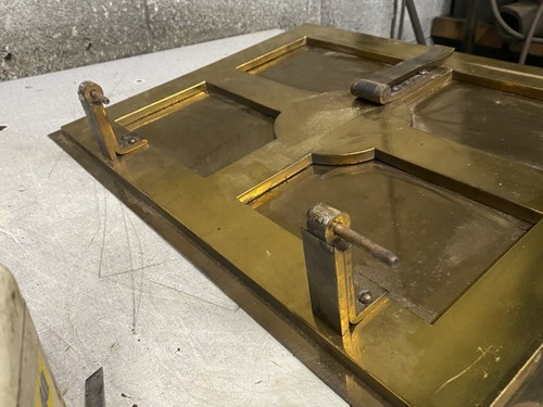 Antique Church Brass Altar, Missale Bible Holder 33 Pounds Solid Brass - Picture 7 of 13