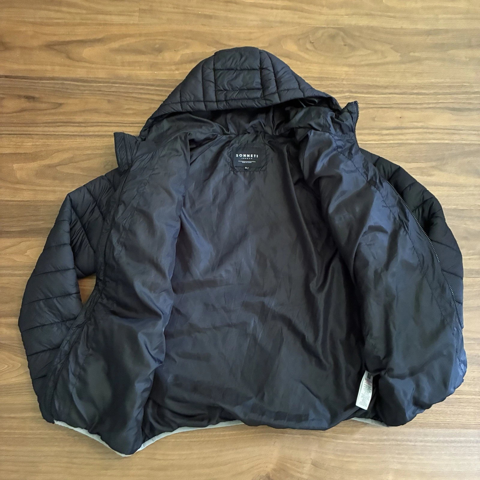 Sonneti London Men’s Puffer Jacket XL Black White Gray Hooded Colorblock Coat image 9