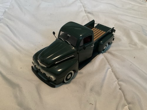 Danbury Mint 1:24 1951 Ford F-1 Half-Ton Pickup Truck boxed, gebraucht.
