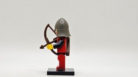 LEGO minifigure Red Scale Knight cas163a Castle Black Knights 6086 red beard