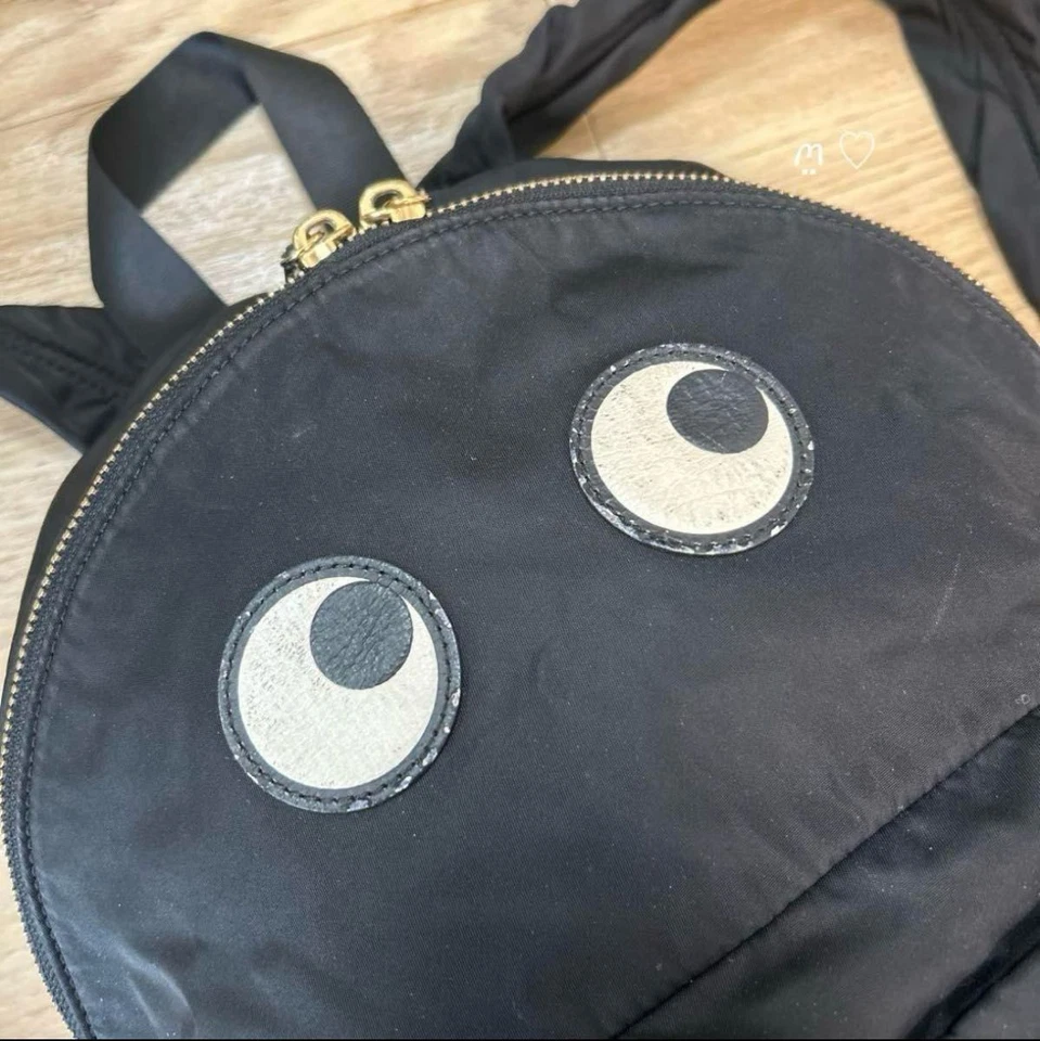 Mochila Anya Hindmarch Eyes Negra Nylon Cuero Cierre de Cremallera Usada Foto 3 de 4