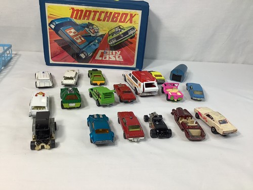 Vintage 1971 MATCHBOX CARRY CASE with 2 Trays & 19 Cars - Picture 11 of 13