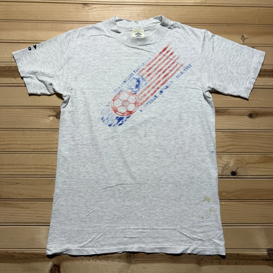 Camisa De Colección Años 90 Umbro Torneo de Fútbol Doble Cara Lawrence Indiana - Pequeña Foto 2 de 4