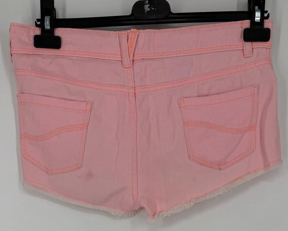 Denim Co Women’s Pink Hot Pant Shorts Size UK 8 W31 - Image 2 of 4