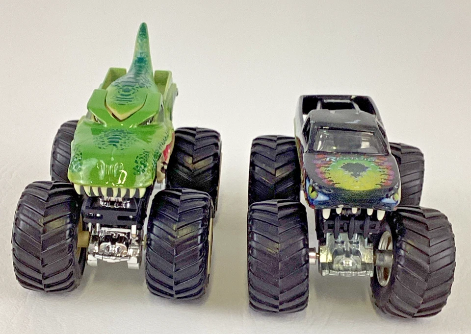 Hot Wheels Monster Jam Reptoid Mega Wrex Camiones Diecast 1:64 Vehículo Juguete Lote Foto 2 de 4
