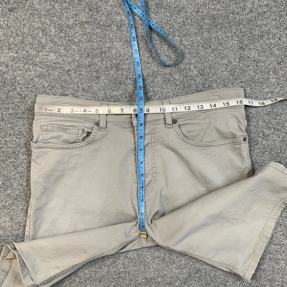 Shorts Oakley Masculino 32 Cinza Claro Ajuste Personalizado Cintura Média 5 Bolsos Jeans Frente Plana - Imagem 4 de 4