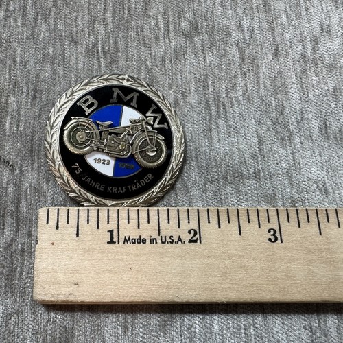 Vintage BMW Motorcycle Badge 1923-1998 75 Years Anniversary 75 Jahre Kraftrader - Picture 6 of 6