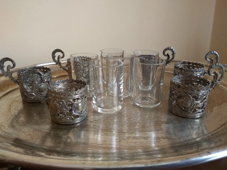 Antiguo juego WMF alemán Art Nouveau 6 piezas. Portavasos y bandeja de vidrio plateado Foto 4 de 4