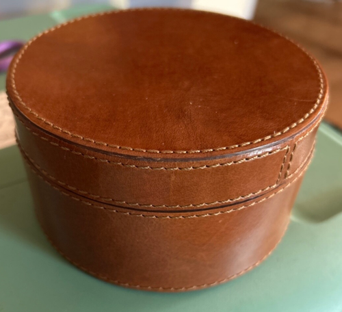 Runde Leder und Wildleder Schmuck Braun Box 5” x 3”