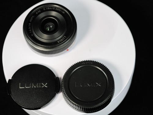 Panasonic Lumix G 14mm f2.5 Asph. pancake lens für MFT, silber - Bild 5 von 9
