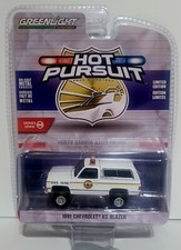 Greenlight 1/64 Hot Pursuit North Dakota State Patrol 1991 Chevrolet K5  Blazer