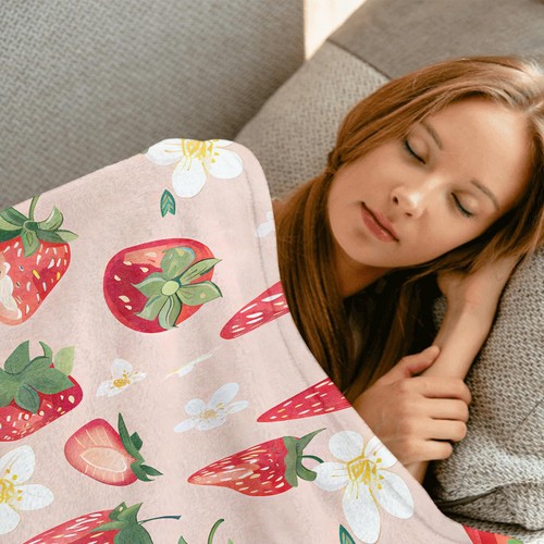 Sweet Red Strawberry Throw Blanket50x60inSoftLightweight FlannelBright and Ju... - Picture 4 of 6