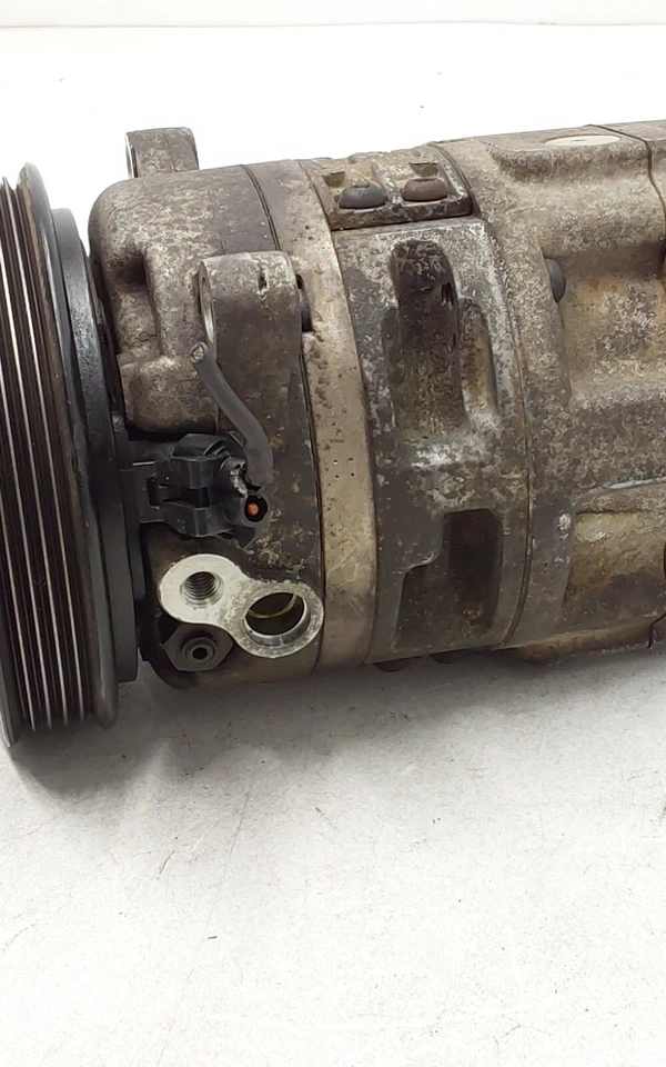 Conjunto de compresor de aire acondicionado Saturn 1998 OEM Foto 4 de 4