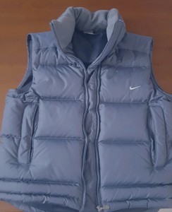 giubbino smanicato nike