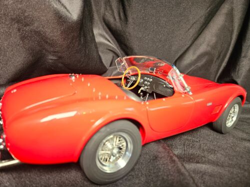 GMP Shelby Cobra 1:12 Scale Inv. #4071 - Picture 2 of 8