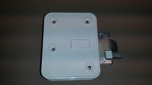 RV/Camper Fastec White Compartment Door Handle w/dead bolt Lock - Bild 4 von 4