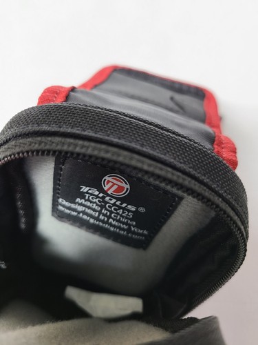 Targus Compact Padded Digital Camera Case TGC-CC425 Red NWOT Universal - Picture 4 of 5