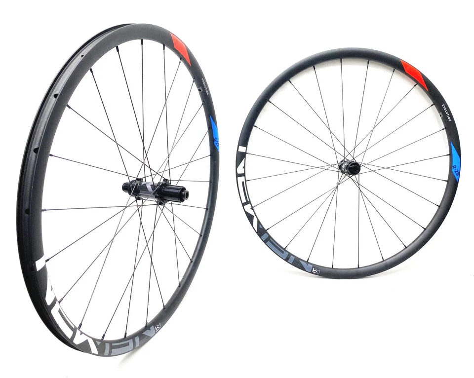 Laufradsatz Newmen SL R25 Evolution DT Swiss 350 Road disc NEU 1555g - Bild 2 von 4