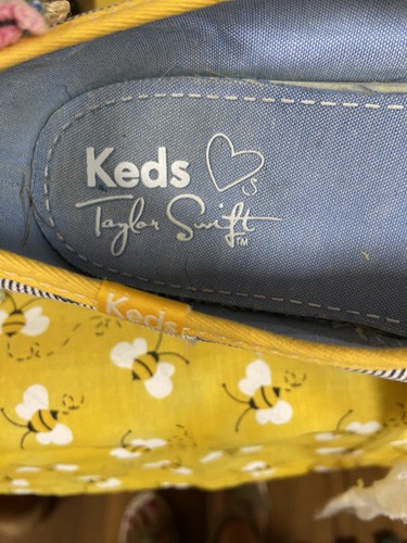 Zapatillas Keds-Taylor Swift Amarillas Florales Talla 7.5 Estampado Raro - Imagen 4 de 14