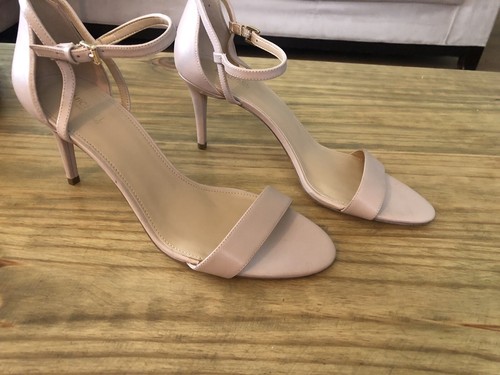 Michael Kors Women's Heels - Picture 4 of 8