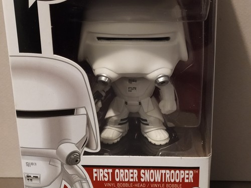 FUNKO POP STAR WARS Figurine 10 cm FIRST ORDER SNOWTROOPER 67 - Imagen 2 de 7