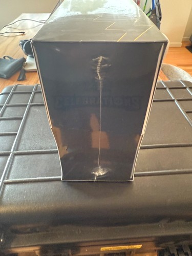 Pokémon TCG: Celebrations - Elite Trainer Box (25th Anniversary) (90 Cards) - Picture 4 of 4
