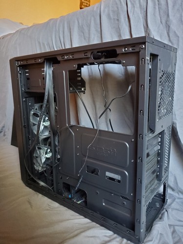 Fractal Design Focus G Computer Case - Black - Picture 6 of 7