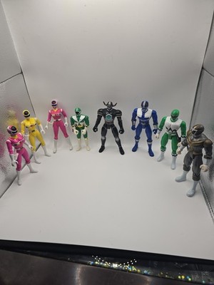 Lot Of 8 Vintage 1999 Power Rangers Figures
