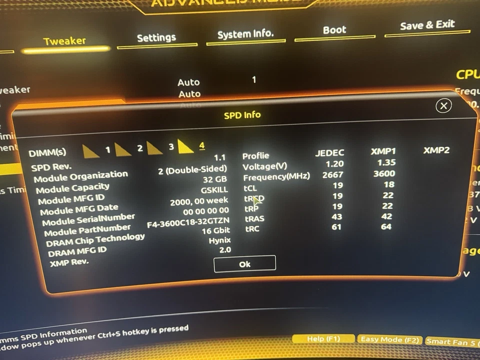 Trident Z Royal Series DDR4 1x32GB 3600MHz CL18 Foto 3 de 4