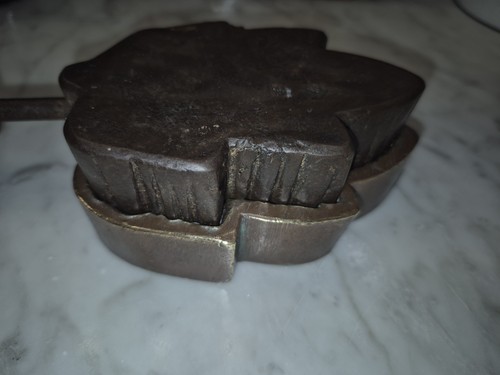 Antikes Gusseisen & Messing Ahornblatt Prägestempel Set mit Griff - Leder... - Bild 7 von 10