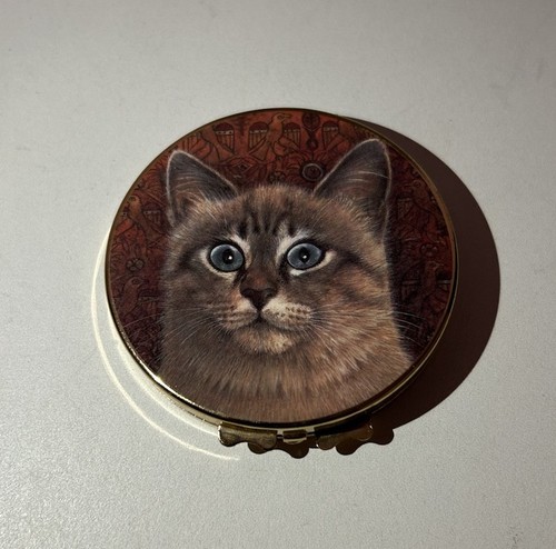 Kompakt mit Spiegeln 1991 Lesley Anne Elfenbein "Porträt von Agneatha" 2 5/8" Durchmesser - Bild 1 von 8