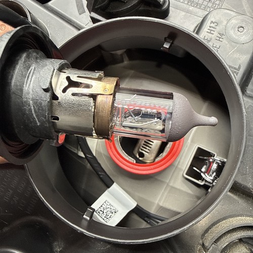 2018-2021 Jeep Wrangler JL Halogen Right/Left Pass & Driver Headlight OEM Comp. - Picture 17 of 23