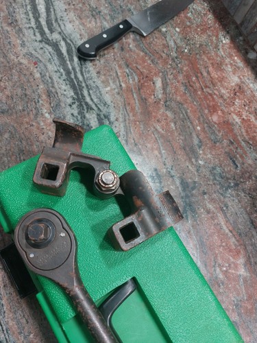 Greenlee 796 Ratchet Cable Bender - Picture 2 of 10