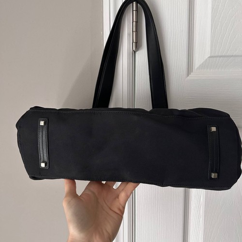 Tumi y2k Grunge Black Nylon/Leather Baguette Shoulder Bag Silver-Tone Hardware  - Bild 5 von 20