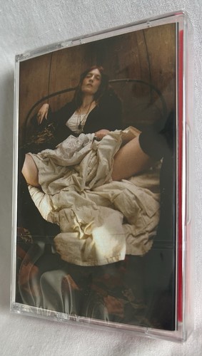 Florence And The Machine Everybody Scream SIGNED print, PIC DISC, 2 Cassettes - Picture 11 of 18