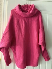 Davi & Dani Women’s Pink Turtleneck Sweater Size Small