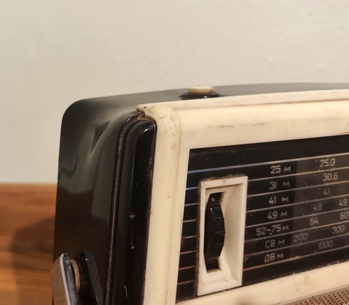 VEF-SPIDOLA a Vintage 1965 Soviet Latvian Russian Radio Receiver USSR СПИДОЛА - Picture 9 of 17