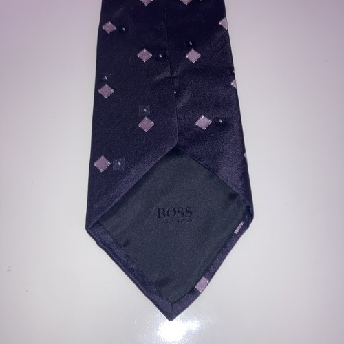Hugo Boss Necktie 100% Silk Made in Italy Black Tie With Pink Diamonds - Picture 3 of 8