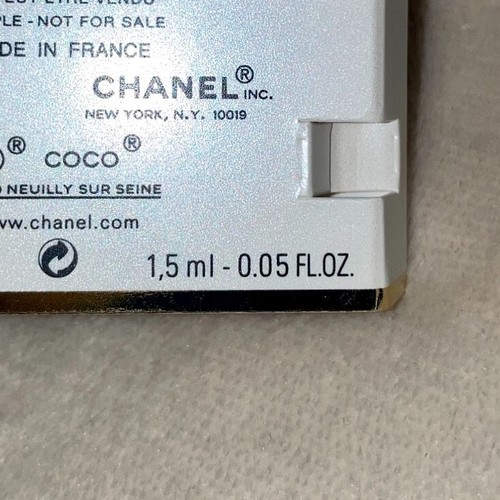 Chanel Coco Mademoiselle Eau de Parfum EDP Sample Spray .05oz, 1.5ml New in Card - Picture 2 of 2