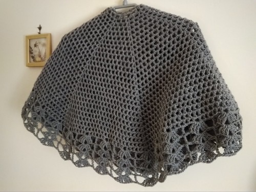Mantellina lana UNCINETTO - SCIALLE nonna - Fatto a mano - Color grigio - Foto 7 di 8