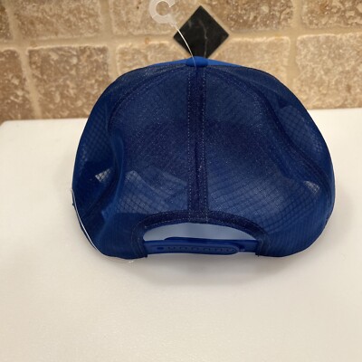 ARC’TERYX / LOGO TRUCKER FLAT MESH CAP ARCTERYX Logo Flat Brim Trucker Hat Black on Black Mesh Cap