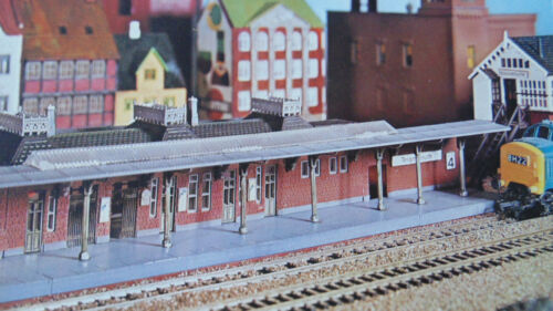 HELJAN AH 2 HO scale Platform and Station Buildings - Picture 4 of 4