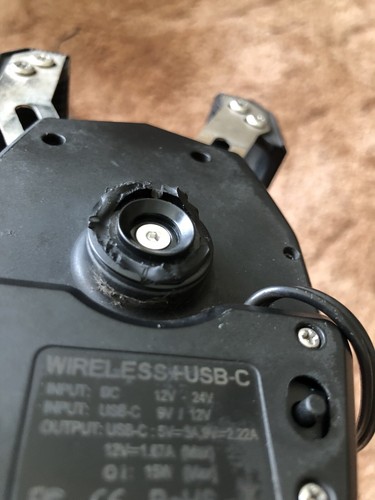 KEWIG Motorcycle Phone Holder 15W Wireless & USB C 20W Fast Charger - 第 6/6 張圖片