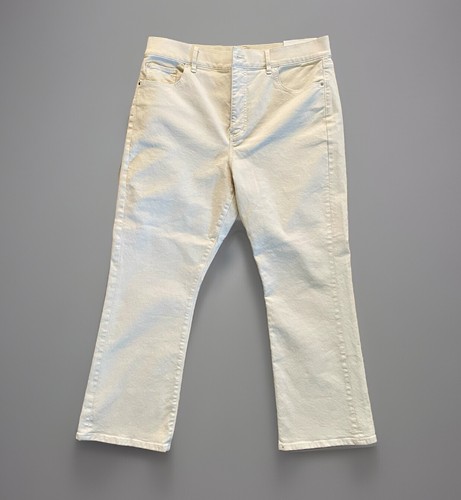 NWT Ann Taylor The Boot Crop Kick High Rise Jeans Natural Size 12 Petite - Picture 1 of 6