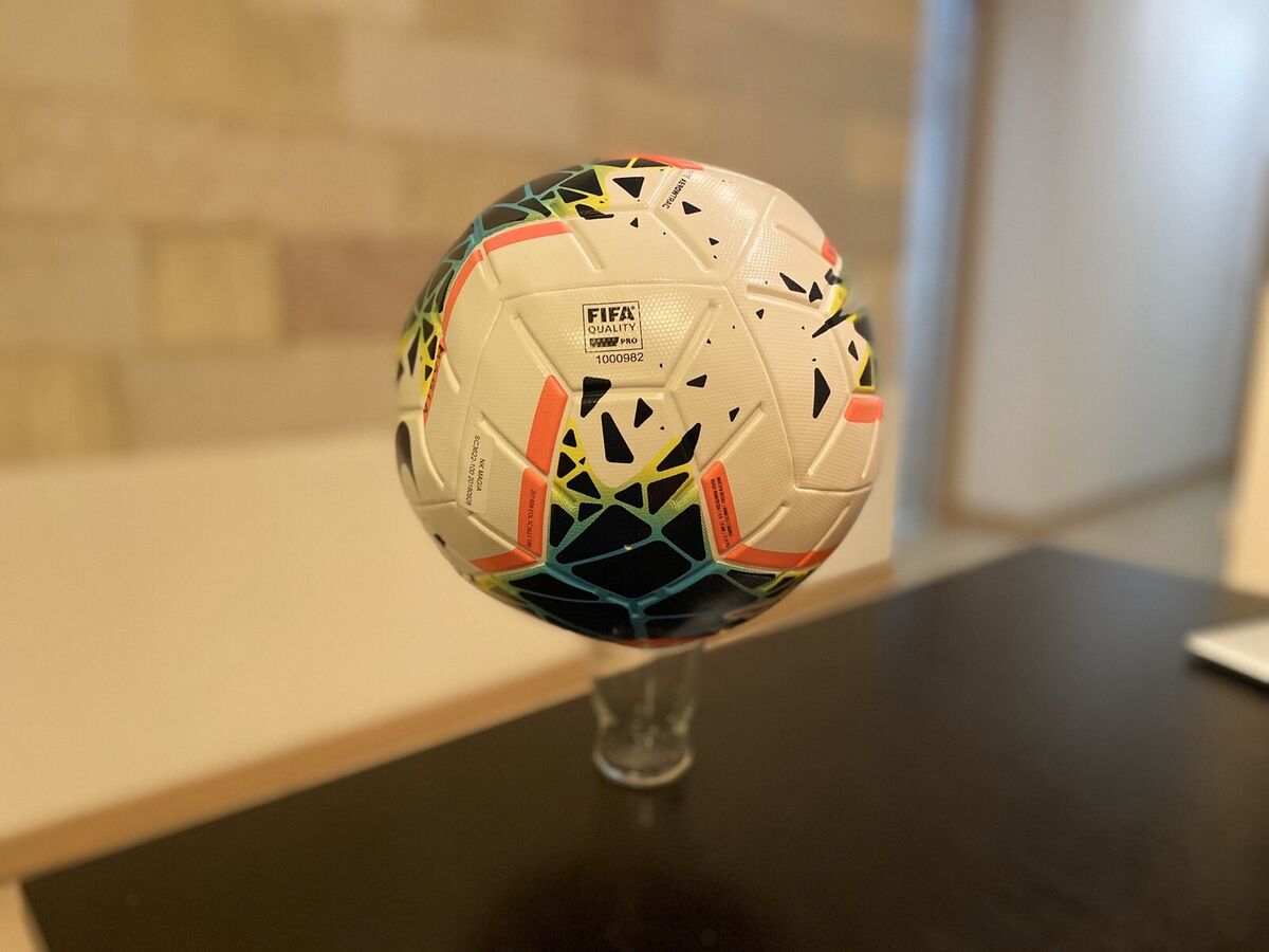 NIKE MAGIA FIFA APPROVED MATCH BALL 2020 eBay