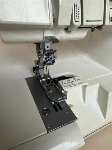 Nähmaschine Husqvarna Viking Huskylock 936 Overlock Coverlock Top ✅ - Bild 6 von 9