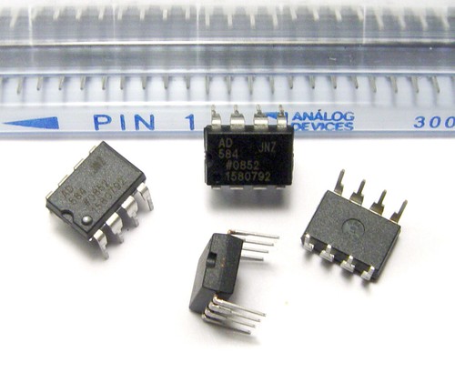 2x Analog Devices AD584 JNZ / AD 584 JNZ Referencyjne napięcie IC, DIL8, NOS - Zdjęcie 2 z 2
