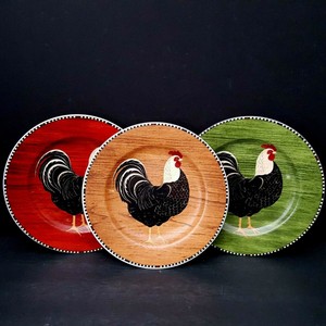 Warren-Kimble-Rooster-3-Salad-Plates-Red-Yellow-Green-Checked-Border-Vtg-1999