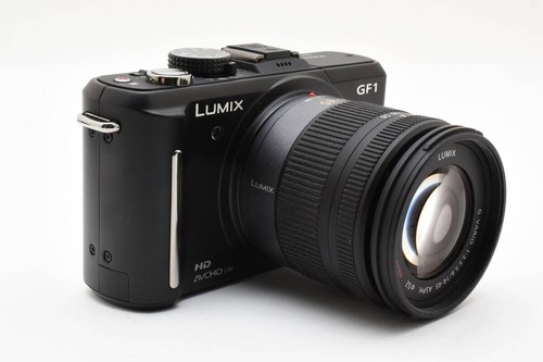 Panasonic LUMIX DMC-GF1 Black Mirrorless Camera 14-45mm Lens Kit - Picture 4 of 9