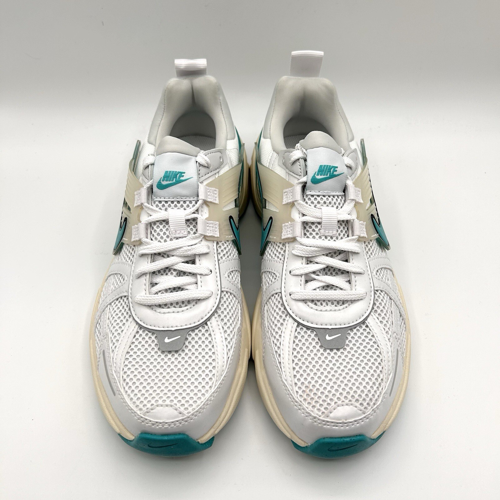Nike Women’s V2K Run Training Size 8 White Dusty Cactus |FD0736-105|